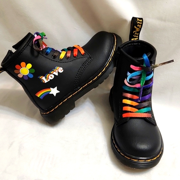 Dr. Martens 1460 T For Pride Leather Rainbow Love Black Combat Boots (size 8) - Picture 3 of 16